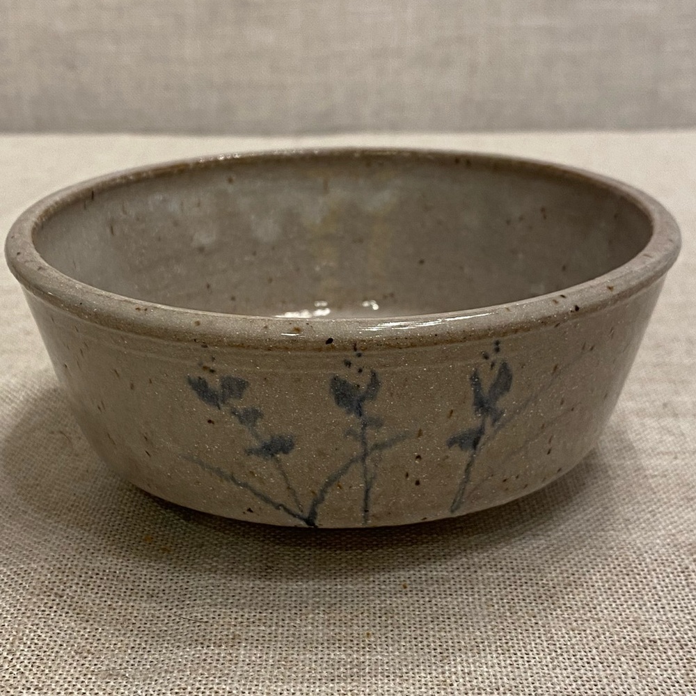 Studio pottery ceramic art plate/bowl signed by artist.